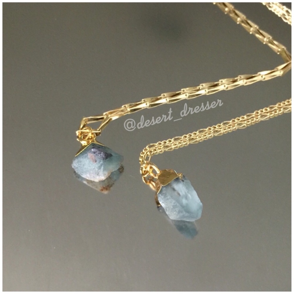 ➖𝐿𝑎𝑠𝑡 𝐶ℎ𝑎𝑛𝑐𝑒➖Raw Fluorite 14k Necklace - Picture 5 of 5